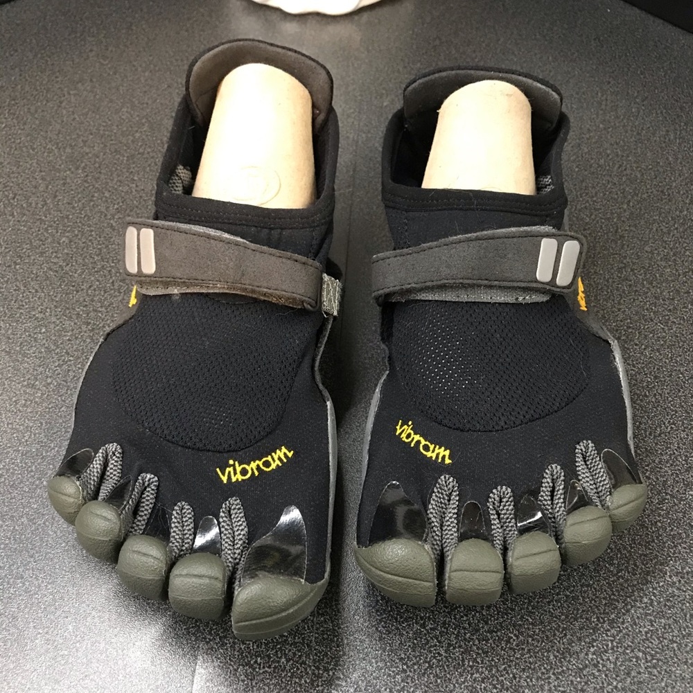 Vibram Men’s Five Finger Toe Shoes - Euro 41
